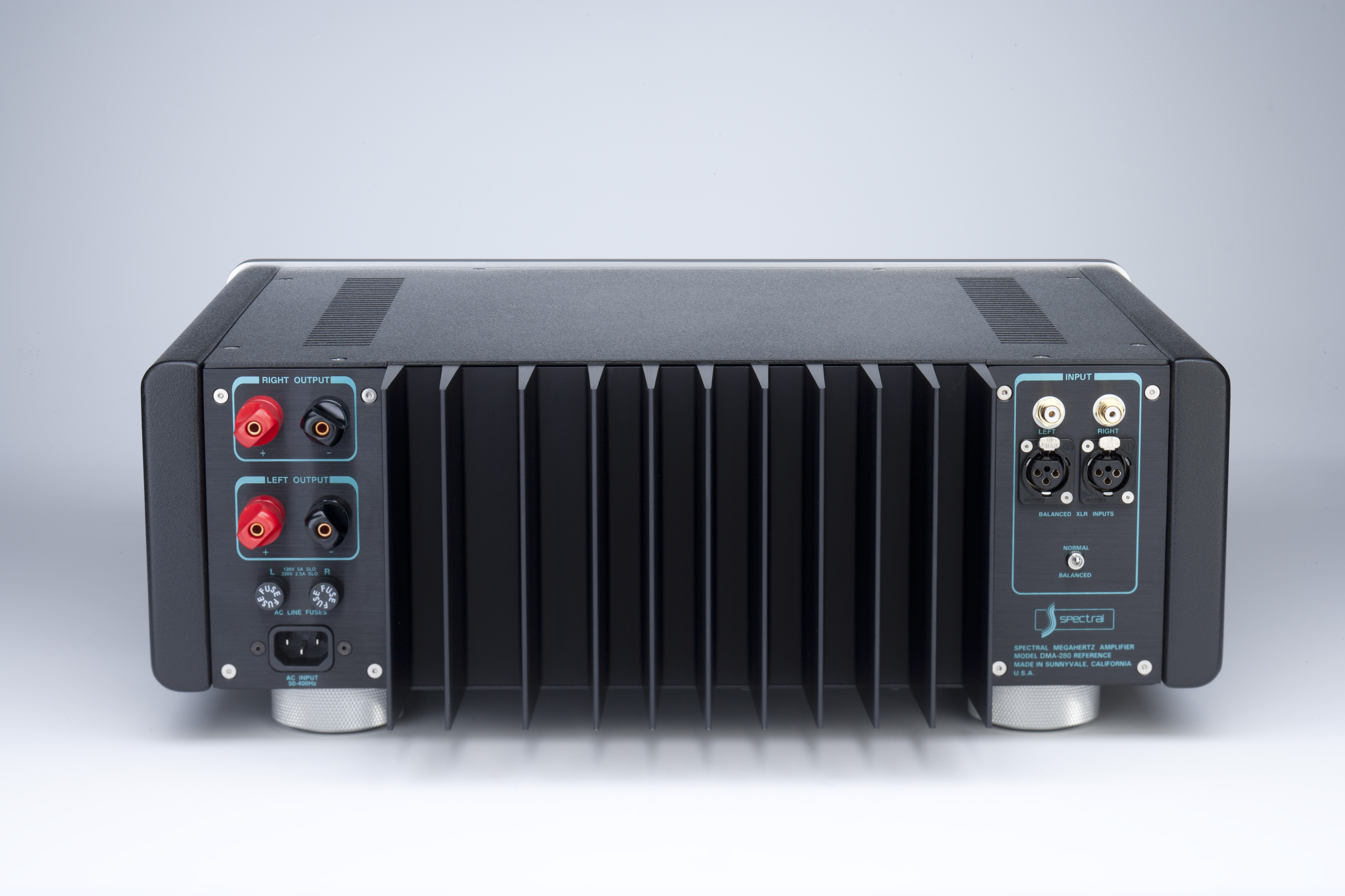 Spectral DMA-280 Stereo Reference Amplifier: precisión instantánea en la amplificación