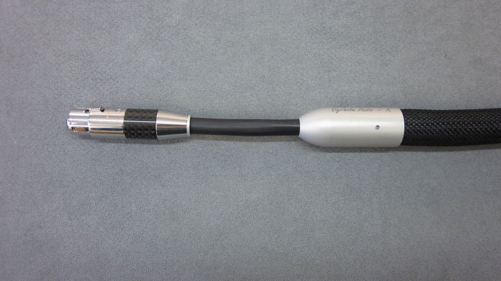 Dyrholm Audio X-Series Digital Cables: musicalidad analógica