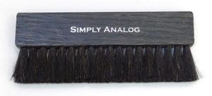 SIMPLY ANALOG RECORD BRUSH