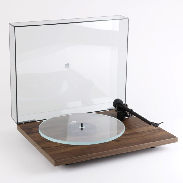 REGA PLANAR 2 WALNUT