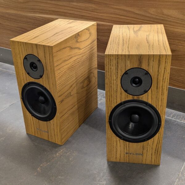 PYLON AUDIO  DIAMOND MONITOR (2mano)
