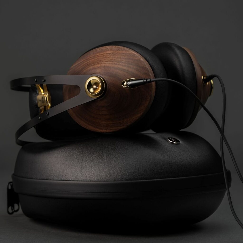 MEZE 99 CLASSICS V2 - Imagen 5