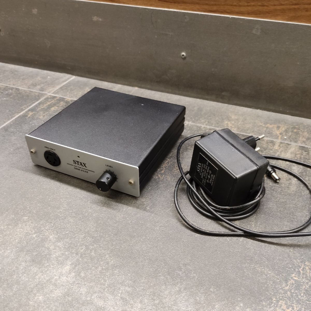 STAX SRM-252II - Imagen 2