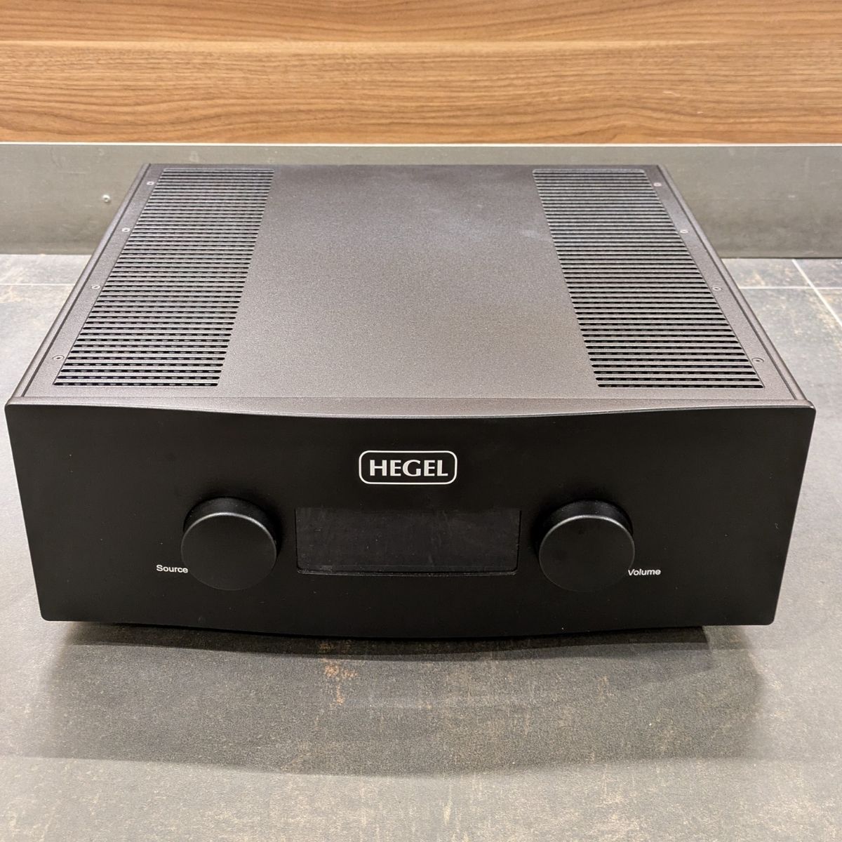 HEGEL H600 (EX-DEMO)