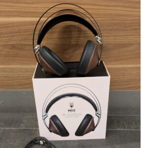 MEZE 99 CLASSIC (EX-DEMO)