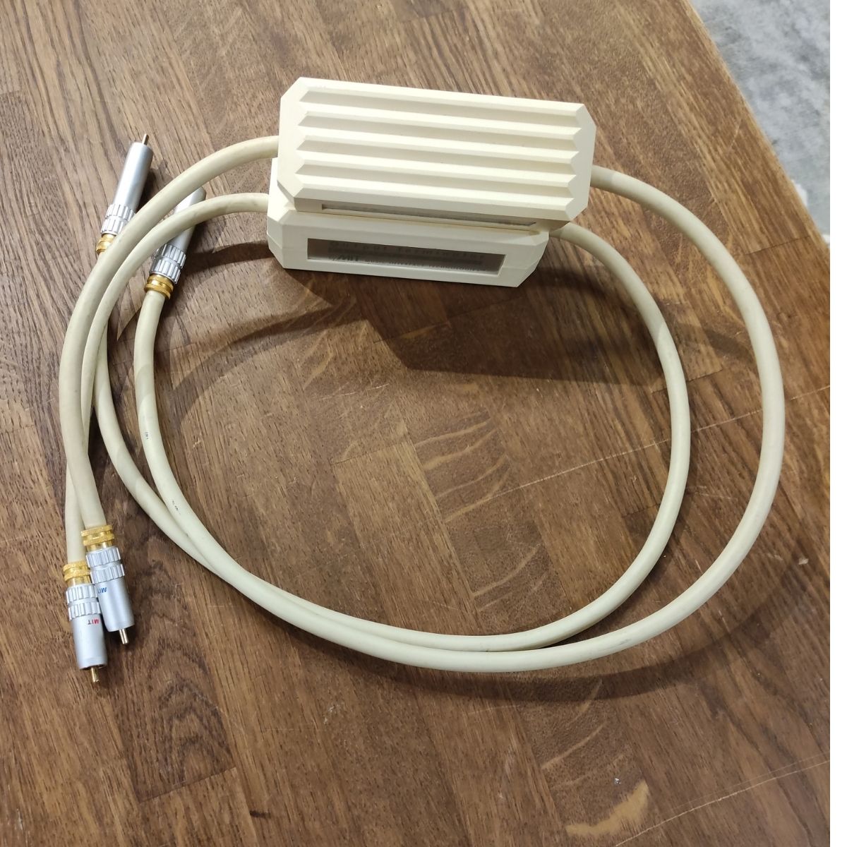 MIT MI 330 PLUS RCA 1m SEGUNDA MANO