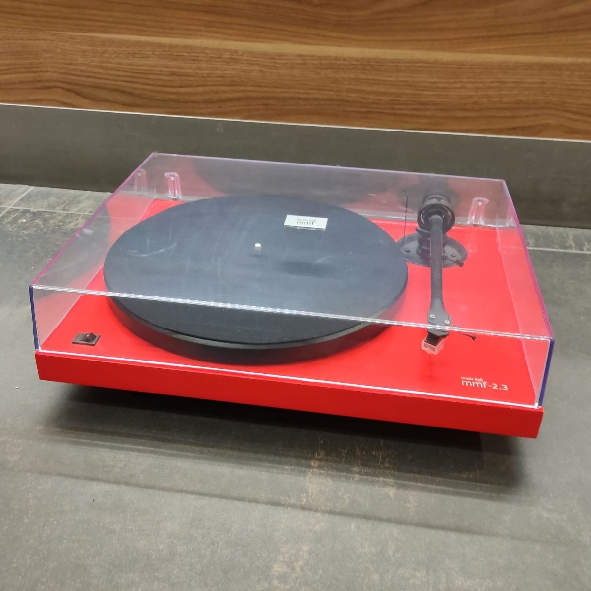 MUSIC HALL MMF 2.3 RED EX-DEMO - Imagen 2