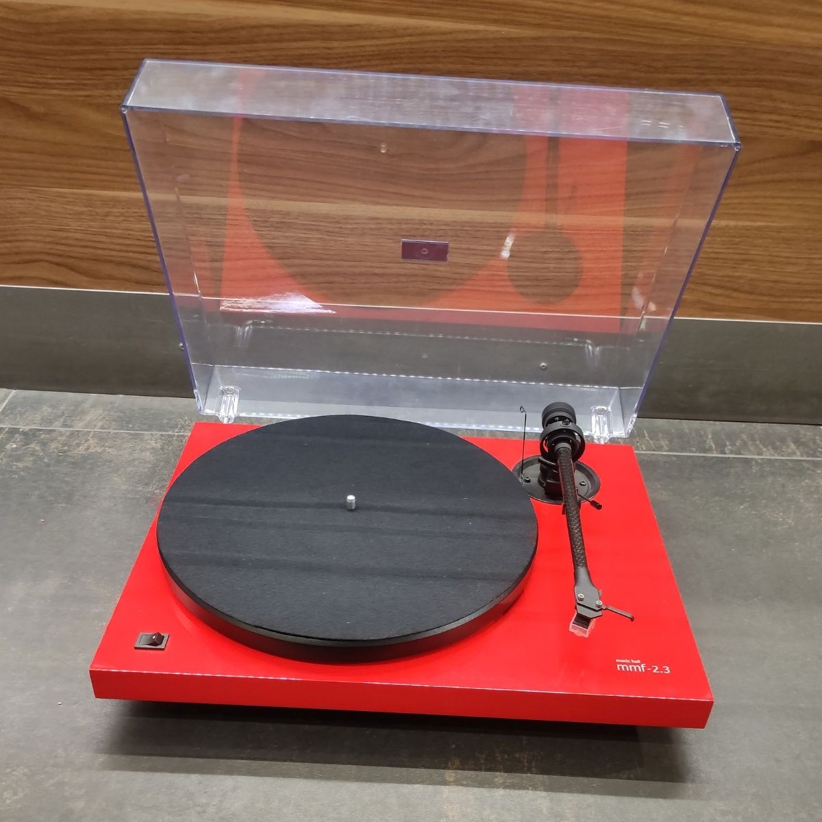 MUSIC HALL MMF 2.3 RED EX-DEMO - Imagen 4