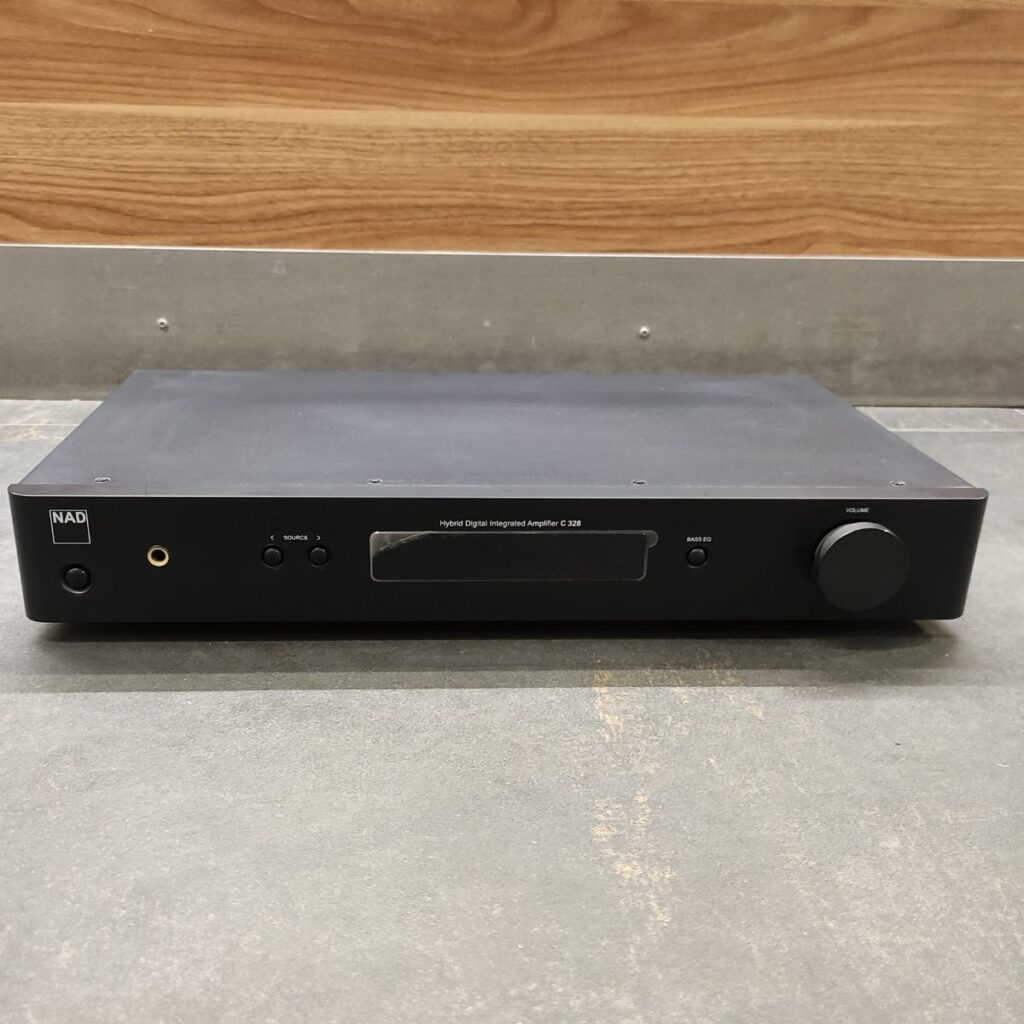 NAD C-328 EX-DEMO