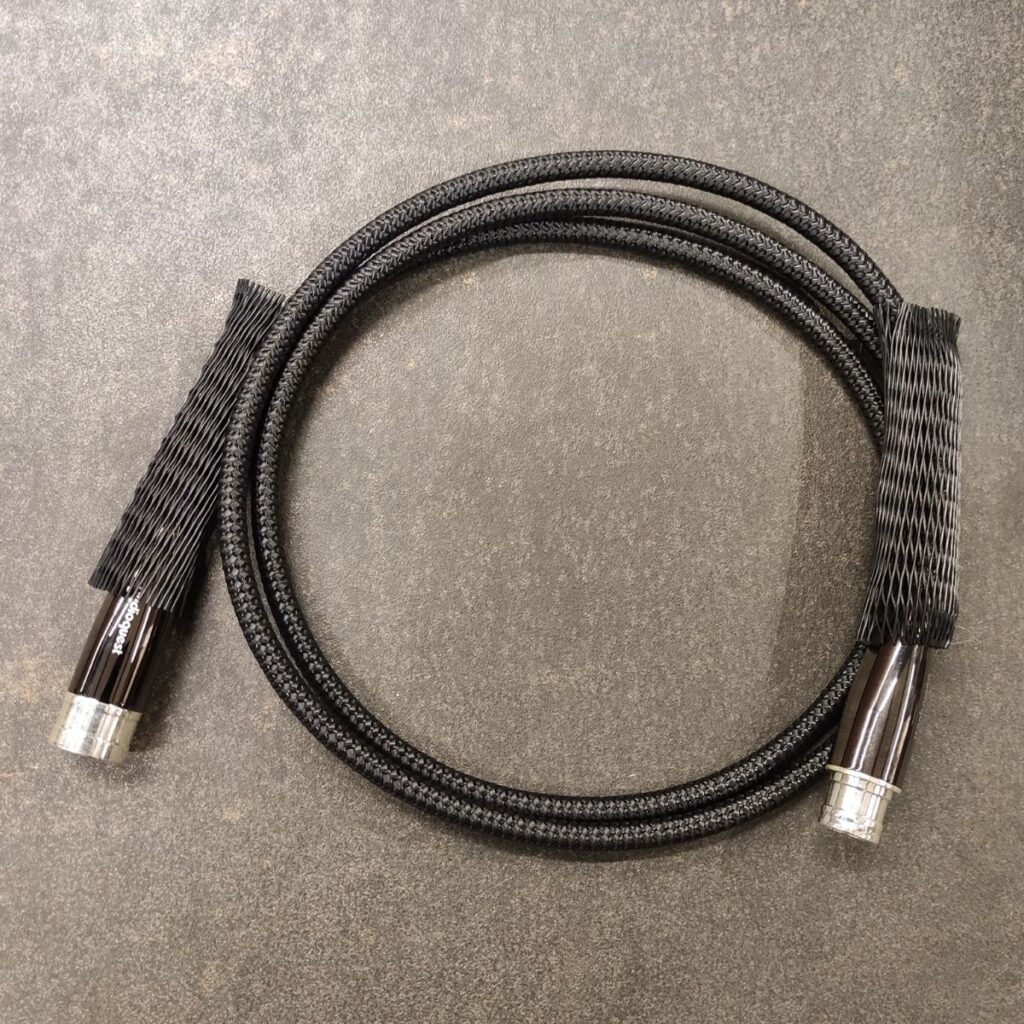 AUDIOQUEST CARBON DIGITAL AES/EBU 1.5M OUTLET