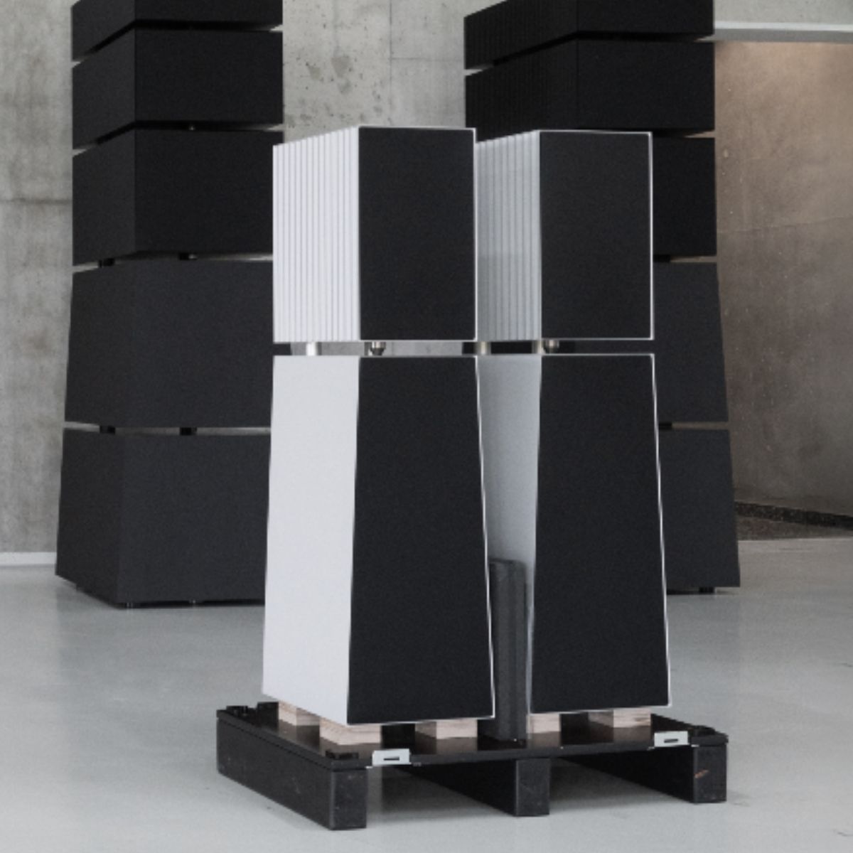 GOLDMUND THETYS PASSIVE - Imagen 4