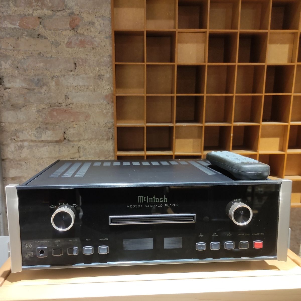 McINTOSH SACD/CD 301 SEGUNDA MANO - Imagen 2