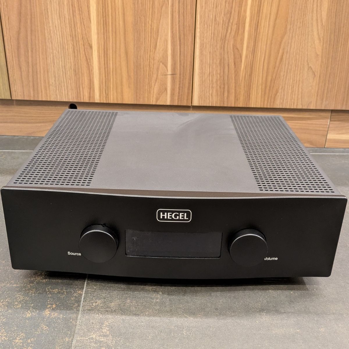 HEGEL H400 SEGUNDA MANO