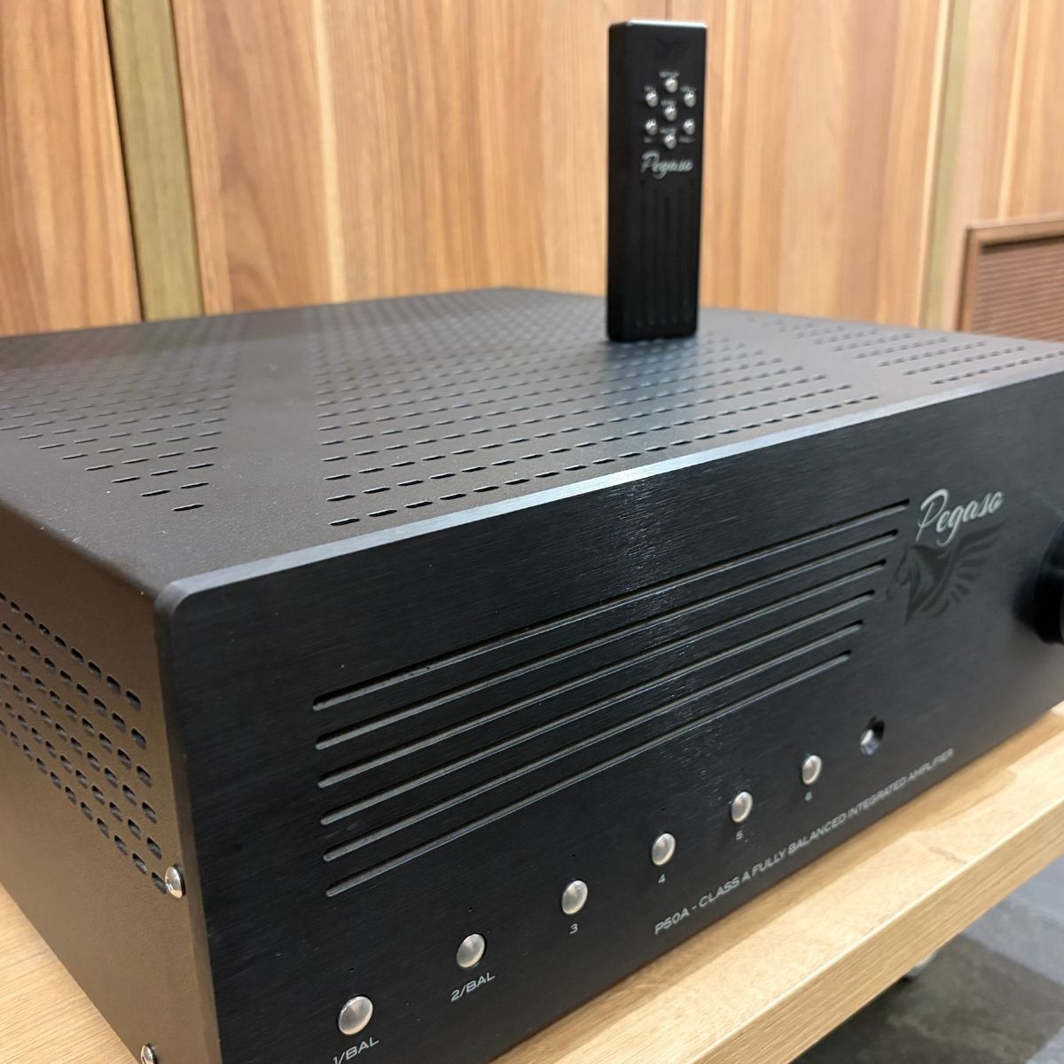 PEGASO AUDIO P50A SEGUNDA MANO - Imagen 4